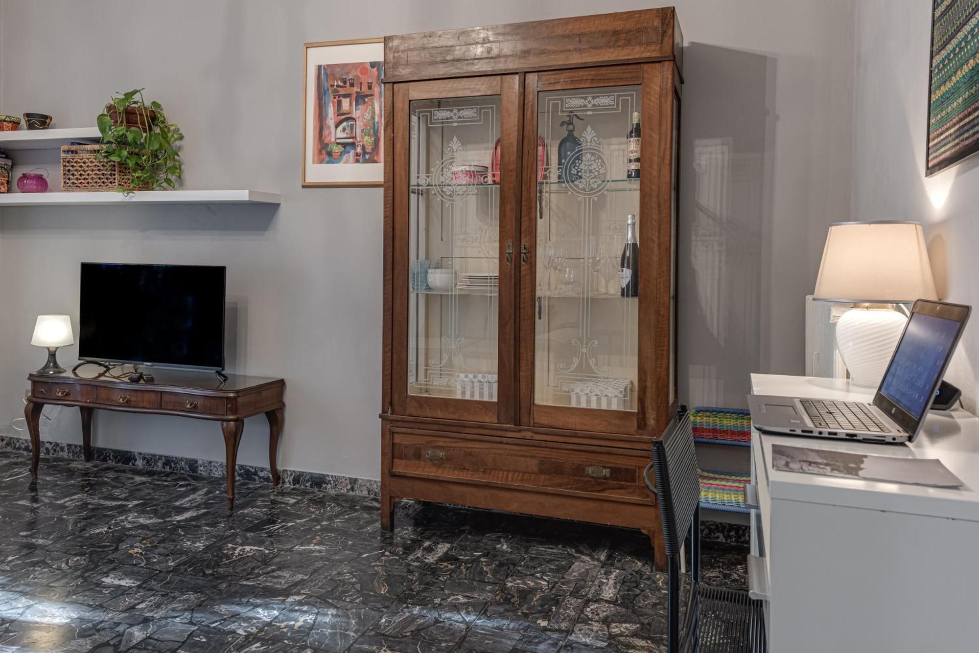 Relax In San Frediano Con Giardino Apartment Florence Luaran gambar