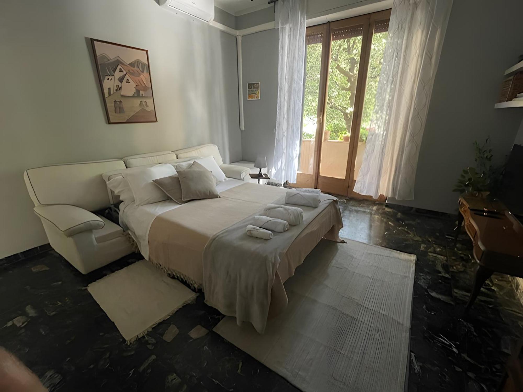 Relax In San Frediano Con Giardino Apartment Florence Luaran gambar